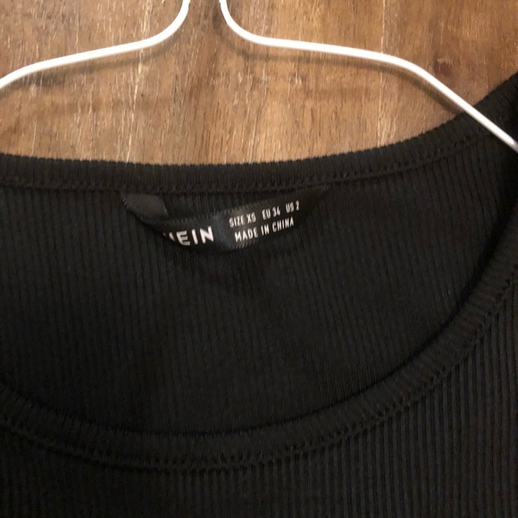 Rouched Sides Black Dress - Picture 3 of 3